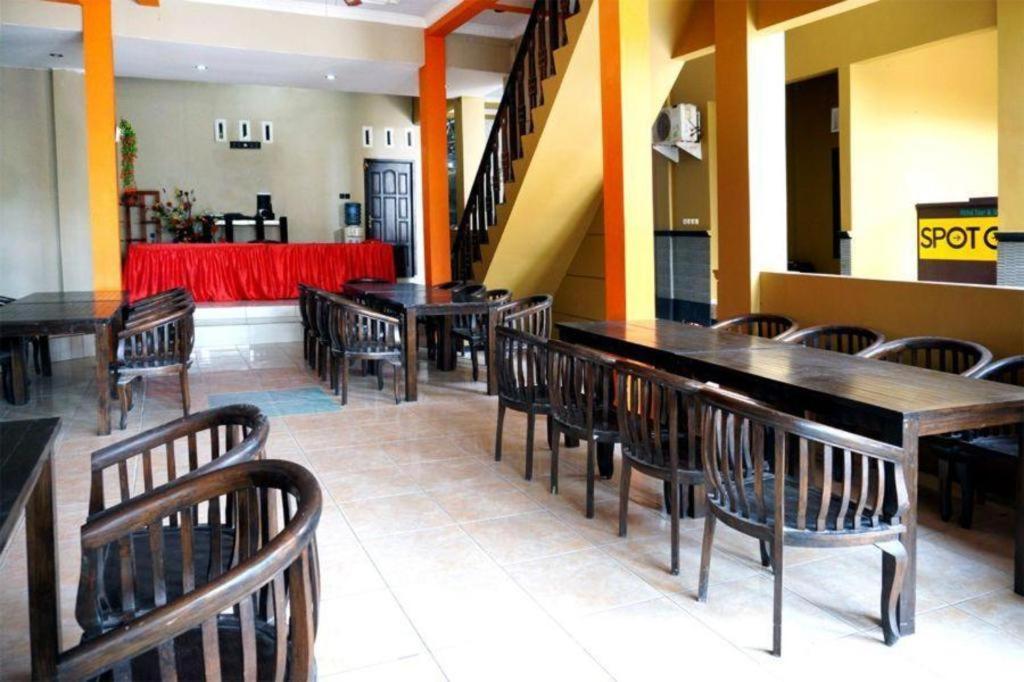 Spot On 2629 Duta Karimun Hotel Ilhas Karimunjava Exterior foto