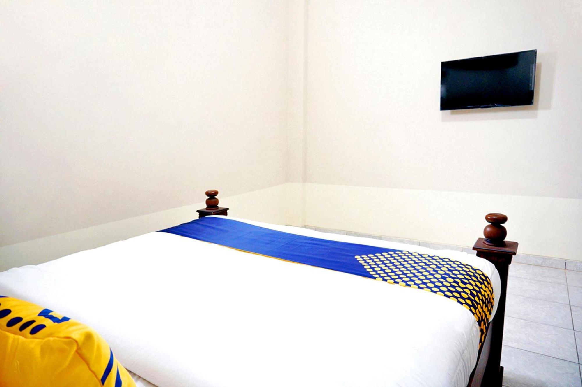 Spot On 2629 Duta Karimun Hotel Ilhas Karimunjava Exterior foto